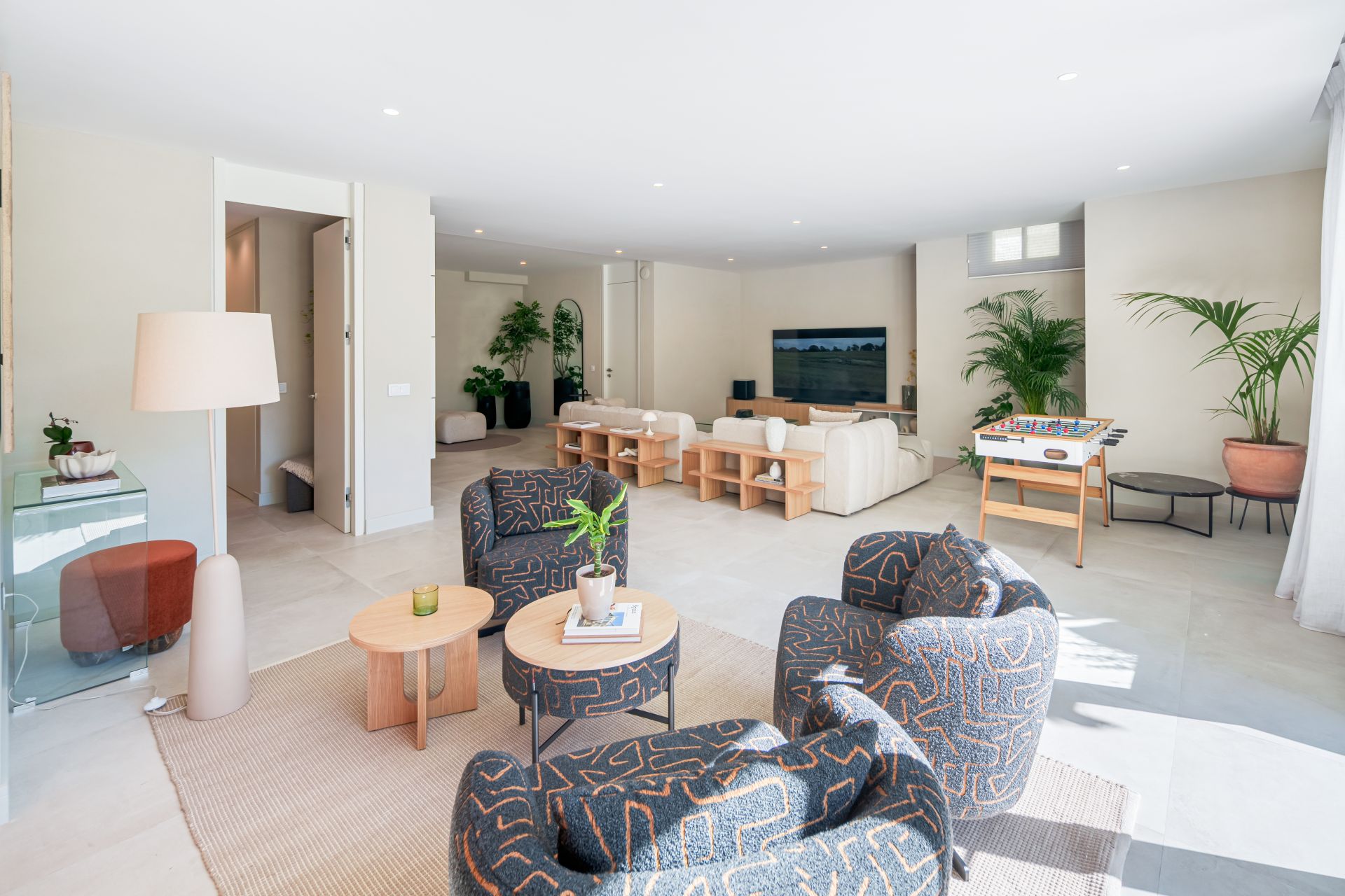 Belfry 1_ Vilă contemporană cu piscină privată în El Campanario, Estepona 3