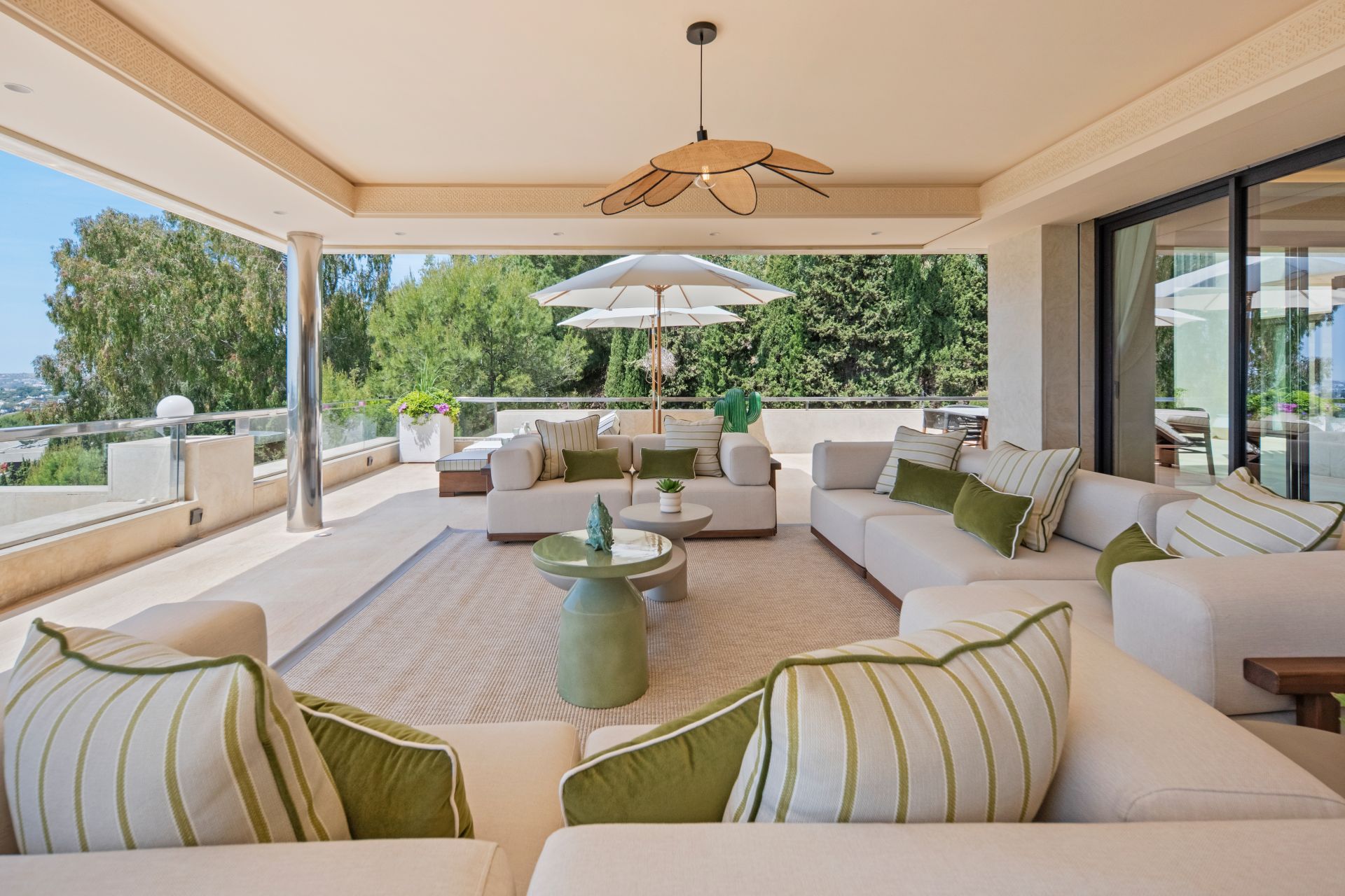 Feroz – Duplex Penthouse de lux în Los Arrayanes, Nueva Andalucía 2