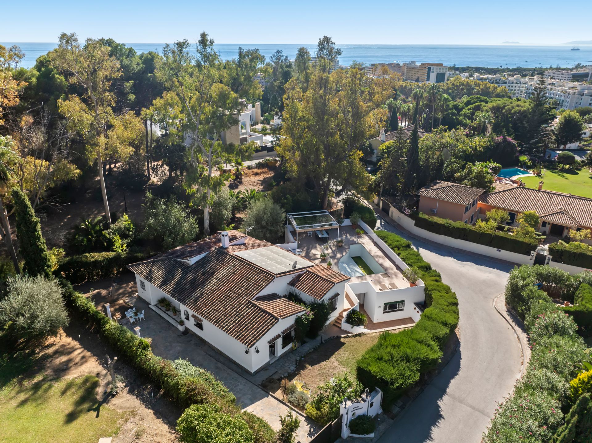 La Merced 16_Vilă mediteraneană cu piscină în La Merced, Marbella