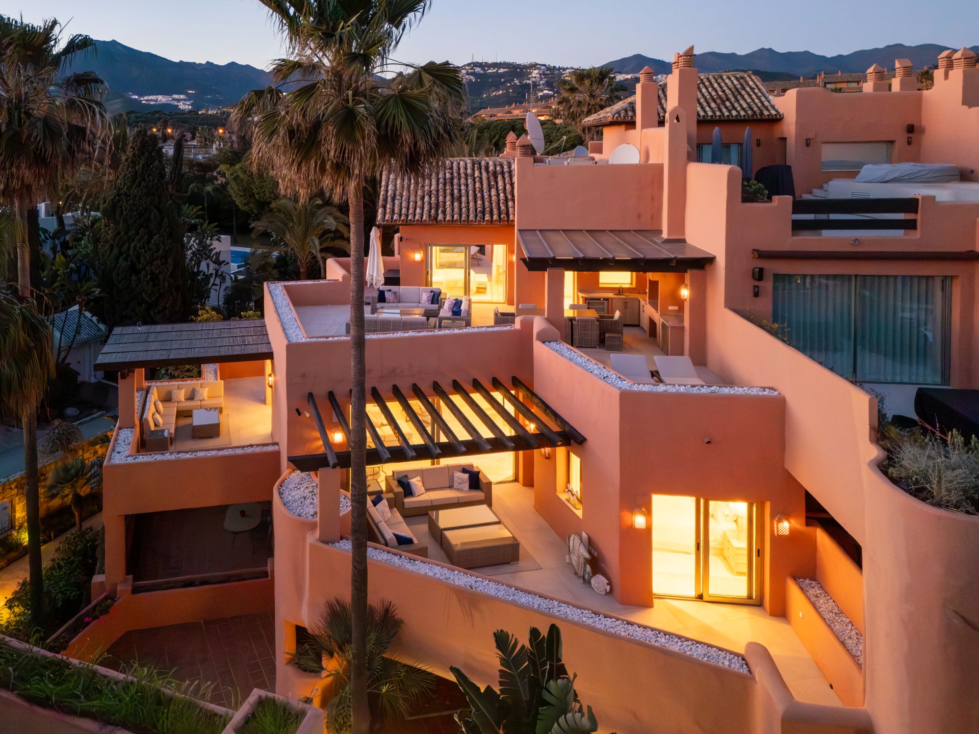 La Morera 712_Penthouse duplex de lux cu vedere la mare în La Morera, Marbella East