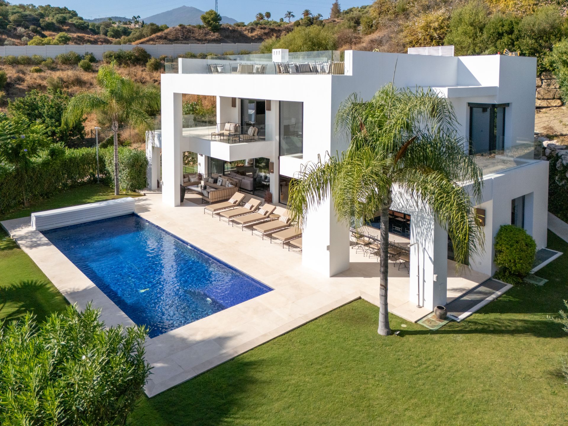Los Olivos 16 – Vilă contemporană de lux în Nueva Andalucía, Marbella